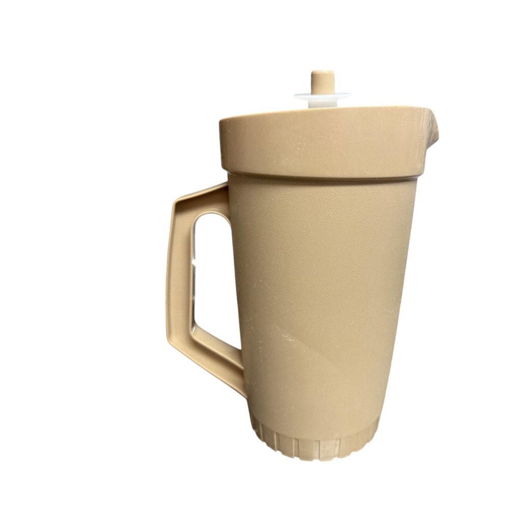Vintage Tupperware 2 Quart Push Button Pitcher 800-8 Almond Beige Made in USA